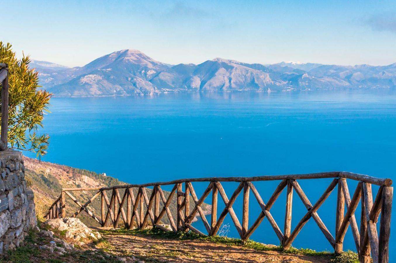 Casa Vacanze Libeccio Free Private Parking Sapri Zewnętrze zdjęcie